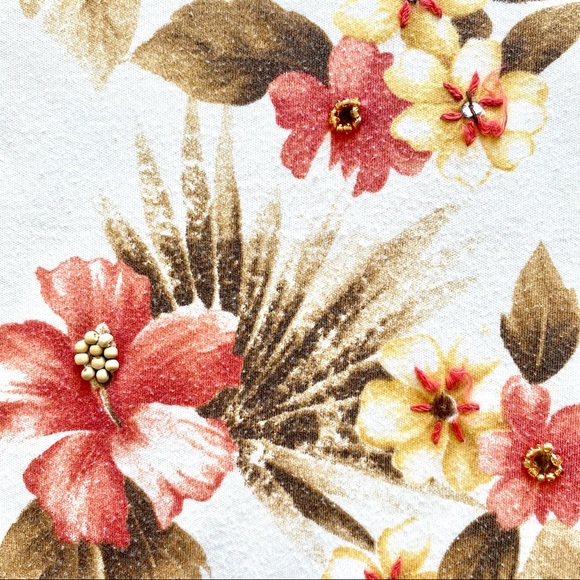 Alfred Dunner Short Sleeve T-shirt - Multicolored Giraffe Print - Picture 5 of 9